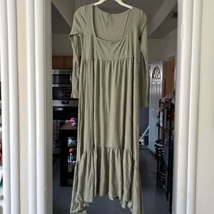 NWT Green Empire Sleeved Maxi Dress